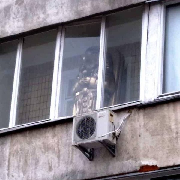 Киев, балкон, скульптура, саркофаг,