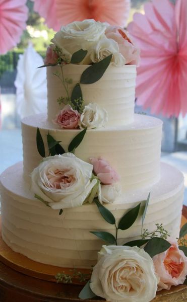 Веганский торт на свадьбе расстроил гостей