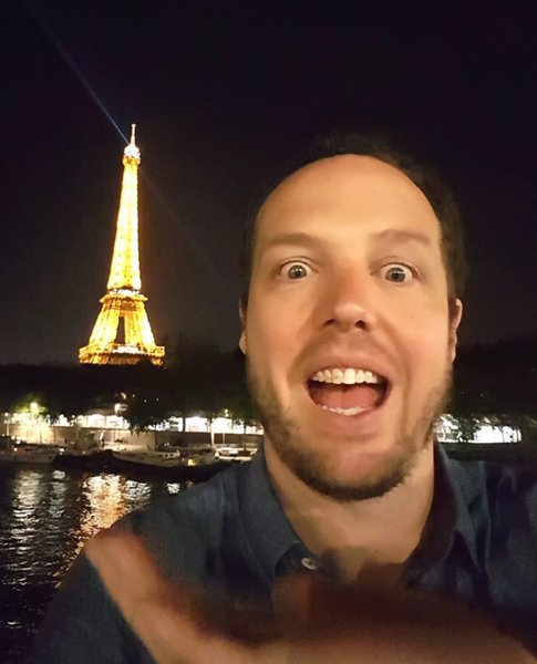 Дэн Сондерс, бармен, сбой в банкомате, ошибка банка, сбой в банковской системе, бармен стал миллионером, мошенник, украл деньги, арест