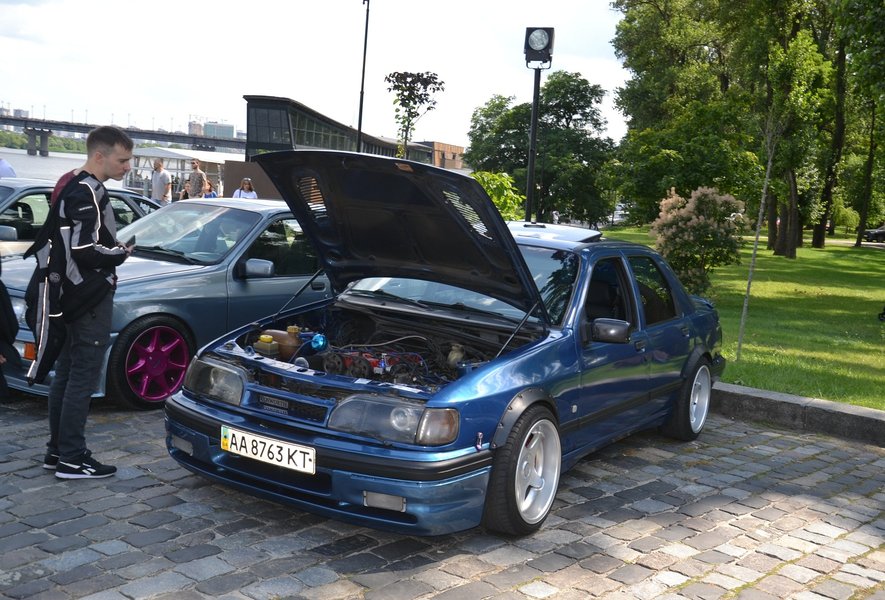 Ford Sierra RS Cosworth, ретро-авто, ретро-слет, Old Car Land, автофестиваль