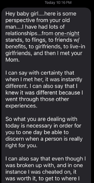 Студентка Фэллон Томпсон, отношения, любовь, измена, разрыв, видео, тренды TikTok, поддержка отца, курьезы