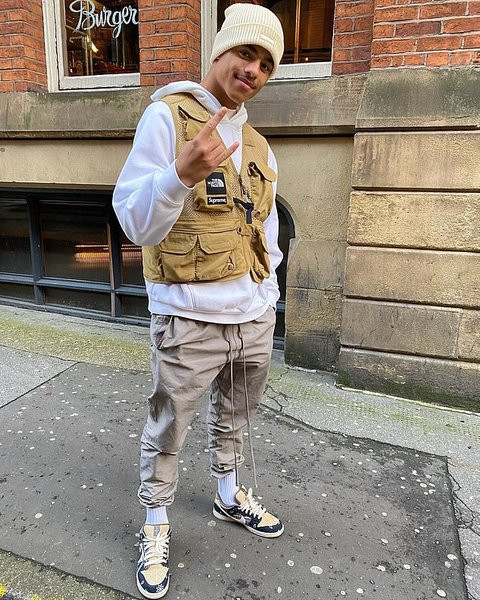 Мейсон Гринвуд, мю