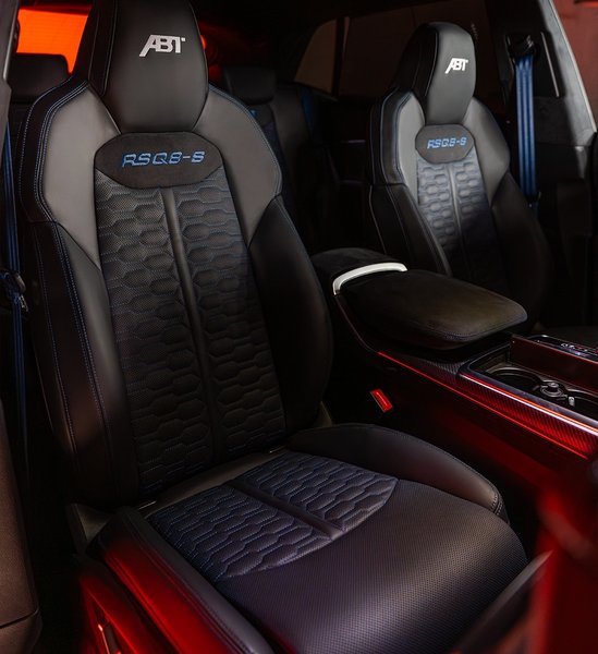 салон Audi RS Q8