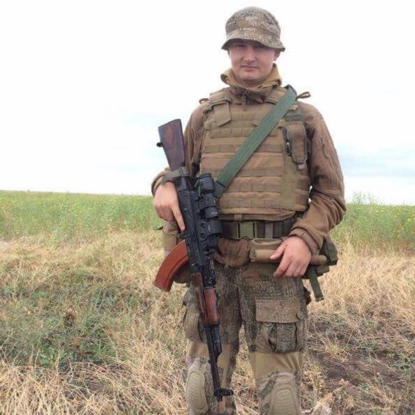 Тарас Чмут с оружием в руках