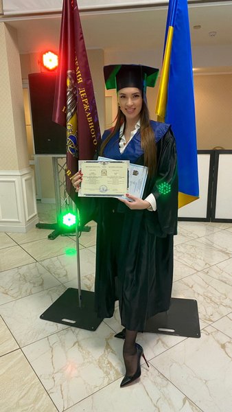 ИРИНА АДОНИНА