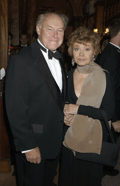 Прунелла Скейлз и Тимоти Уэст