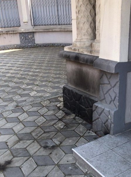 синагога, вандализм, поджог, херсон, неонацисты, коктейль молотова