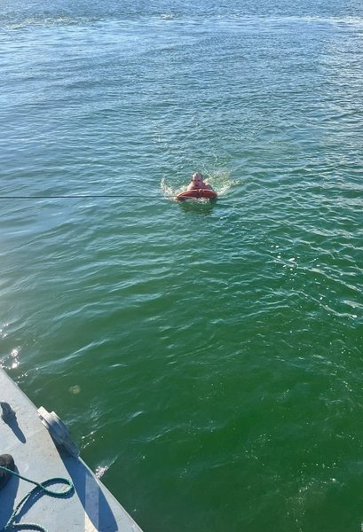 Украинец в море