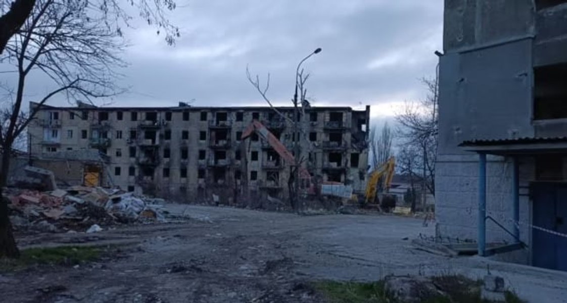 Мариуполь, дом, разрушения, Филипп Головня