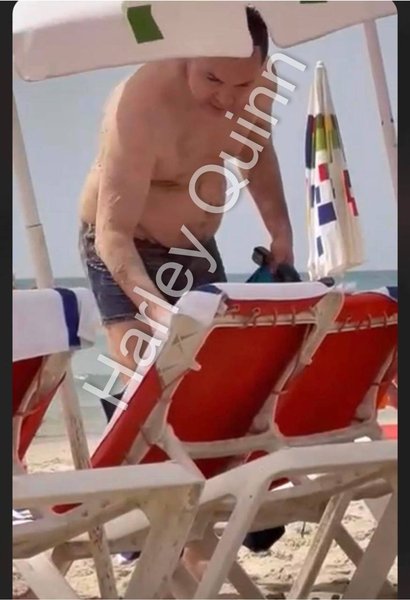 Алексей Арестович на пляже