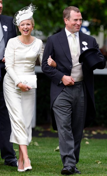 Питер Филлипс, сын принцессы анны, Линдси Уоллес