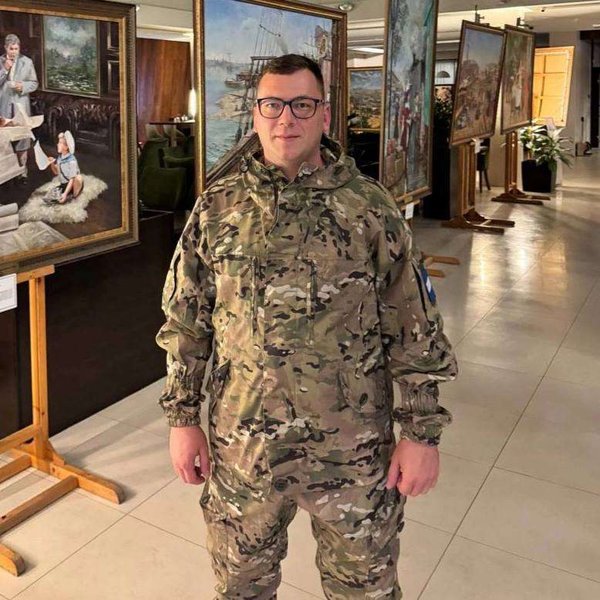 Российский политик Александр Маликов в форме ВС РФ