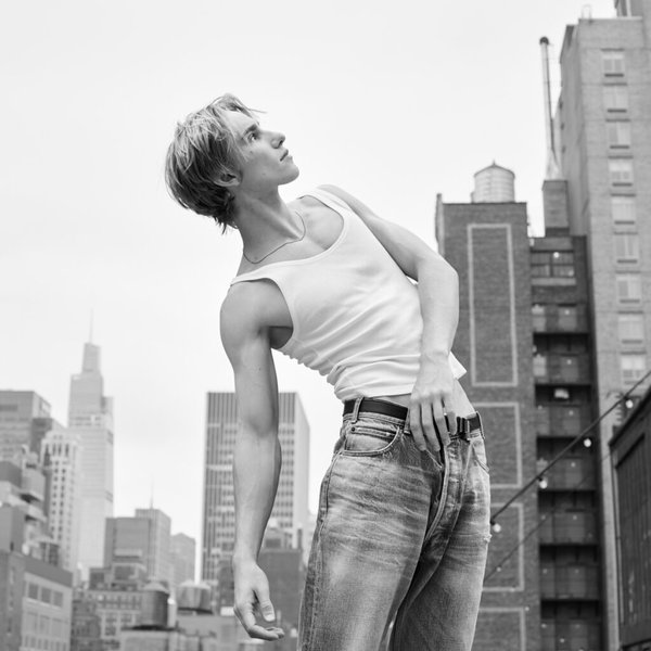 левон хоук, сын умы турман