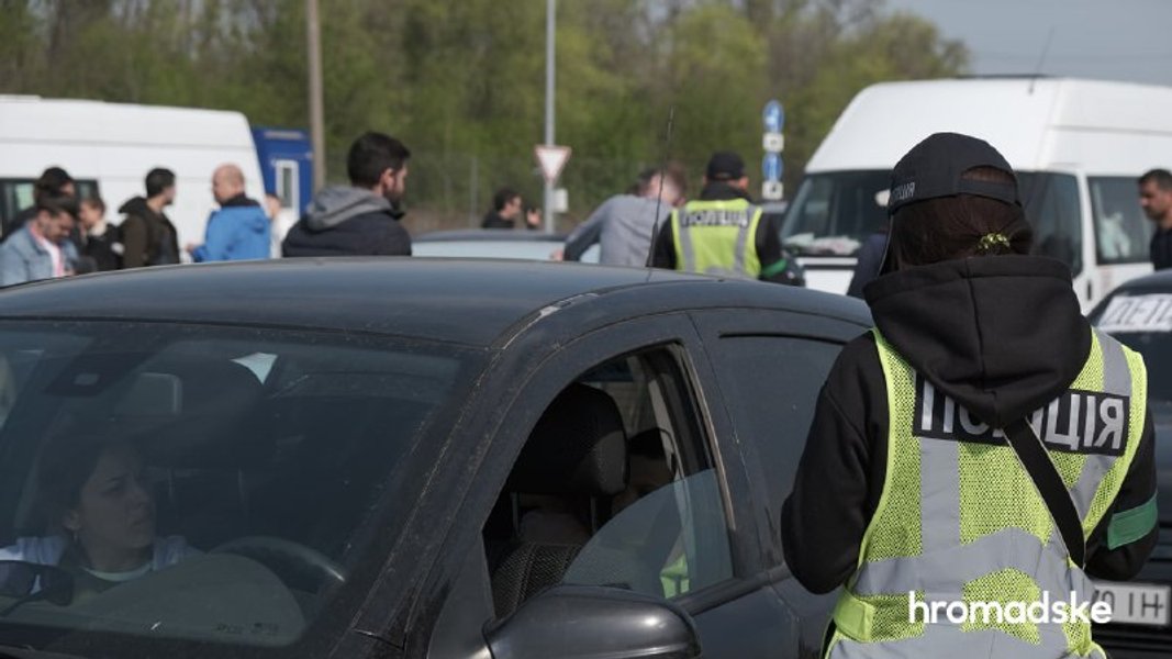 Жителі Маріуполя самостійно евакуювалися в Запоріжжя