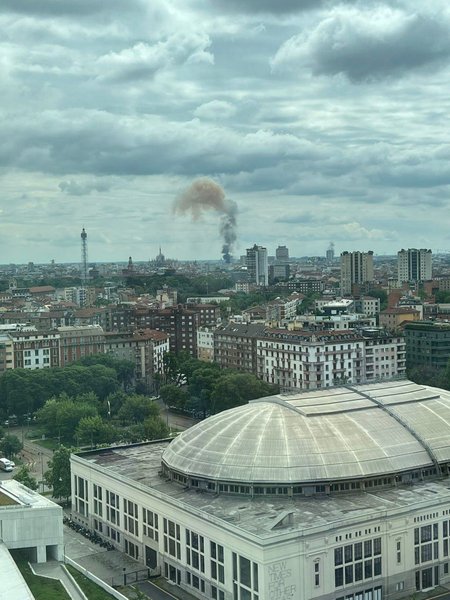 милан пожар, милан взрыв, в милане прогремел взрыв, взрыв в милане сегодня