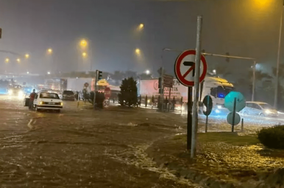 По време на пороя са паднали около 132 килограма дъжд на квадратен метър