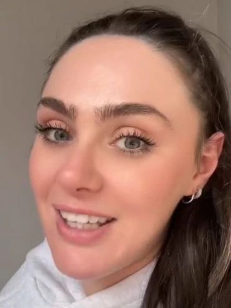 Мужчина напугал женщину, авария, знакомство с парнем, привлекательный мужчина, знакомство с парнем, встреча в супрмаркете