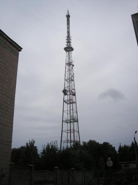 Оккупанты ударили по телевышке в Чернигове