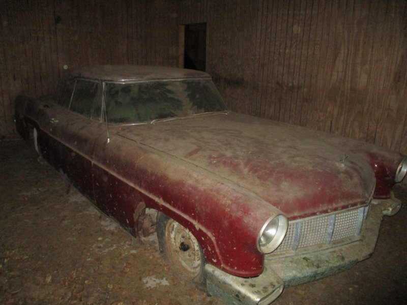 Lincoln Continental 1956 року