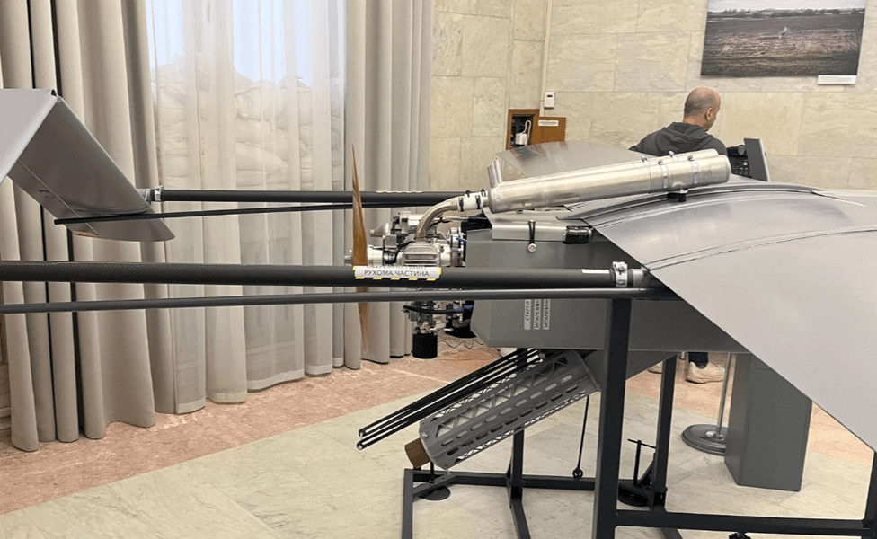 Қыста сыртта порно көру