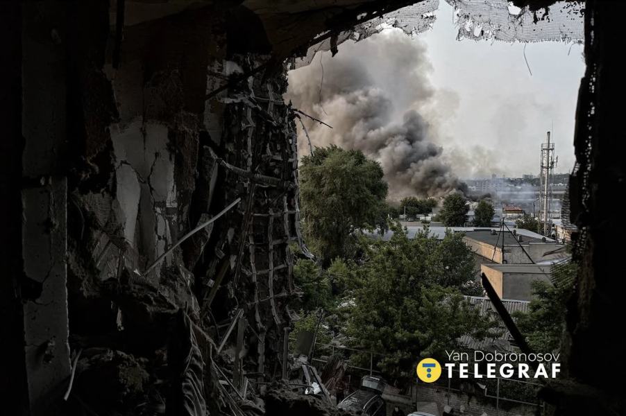 Атака срещу Киев Атака срещу Киев предизвика пожари в няколко района