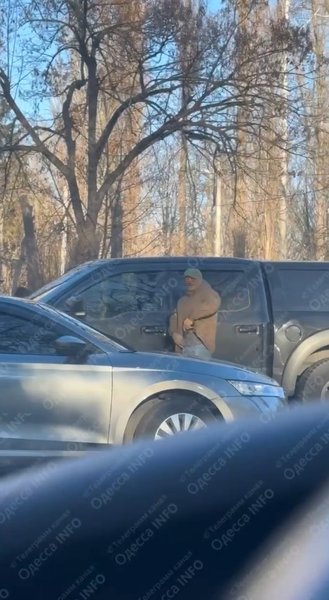 Задержание в Одессе, человек, оружие, инцидент, 2 января, автомобиль