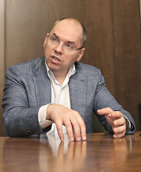   Не дотягивает. По словам Максима Степанова, Госстат рапортует о том, что средняя зарплата в сфере здравоохранения на 30% ниже средней зарплаты по стране / Фото: Кирилл Чуботин 