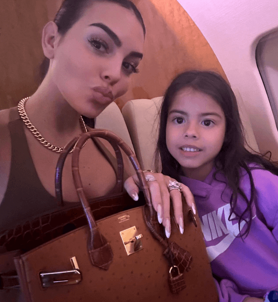 Джорджина Родрігес з донькою Роналду Євою