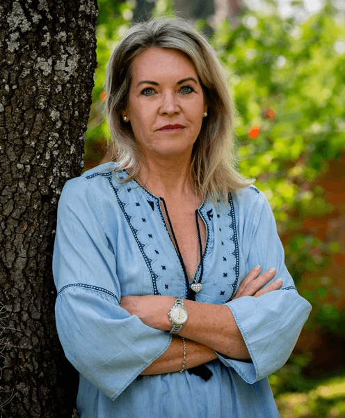 Уволенная няня сына Бориса Джонсона, няня, жена Бориса Джонсона уволила няню, выпила вино, сын Бориса Джонсона, уволили с работы