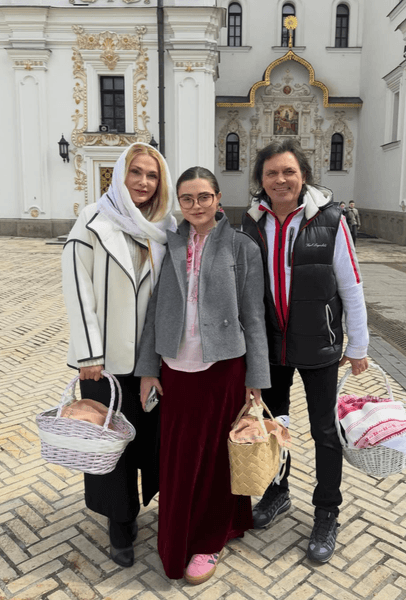 Сумська та Борисюк з донькою