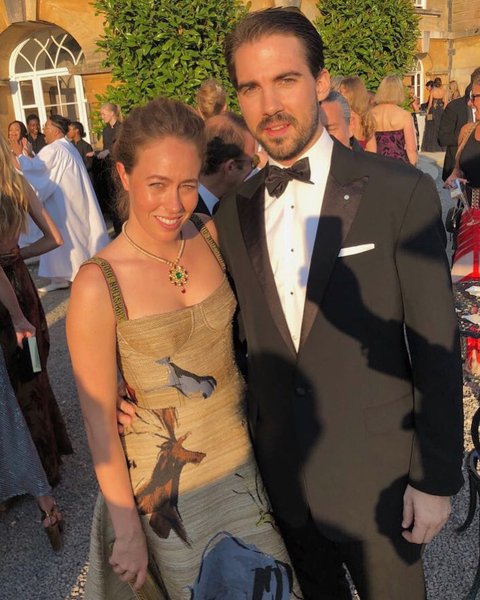 принц филиппос, нина флор