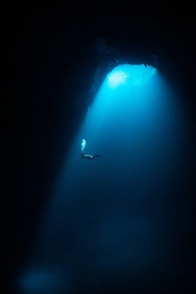 Подводные снимки скалистых образований в Мексике