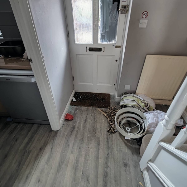 Будинок після орендарів Здача будинку в оренду, нерухомість, житло, відео, Велика Британія, скандал, Музінгайє Ндуна, Airbnb, тренди TikTok