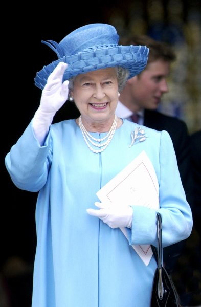 The Queen of Great Britain attended a thanksgiving service in 2002 on the occasion of her Golden Jubilee