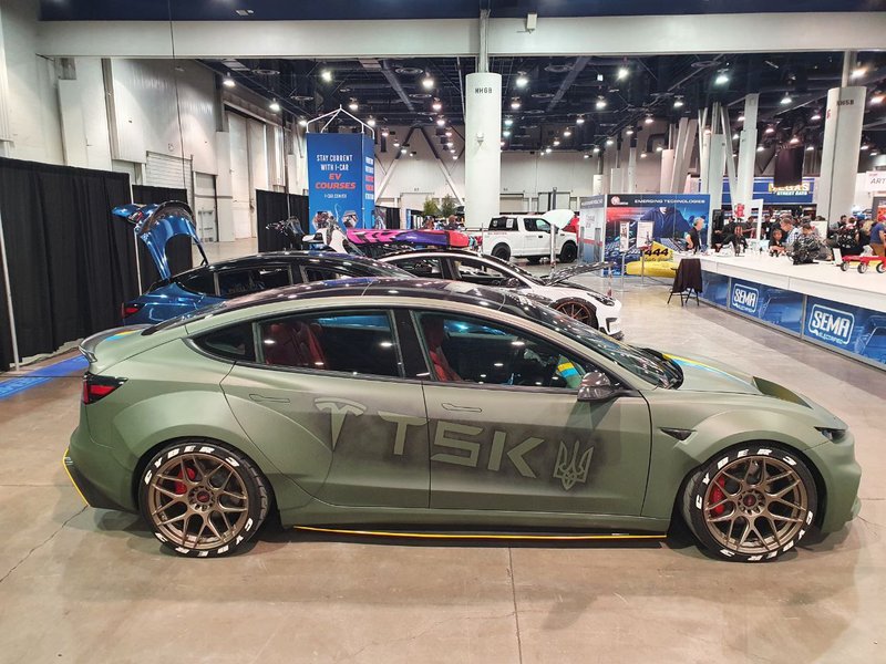 Tesla на шоу SEMA, шоу SEMA, Tesla Model S, Tesla Model 3, тюнинг Tesla, тюнинг Tesla Model S, тюнинг Tesla Model 3