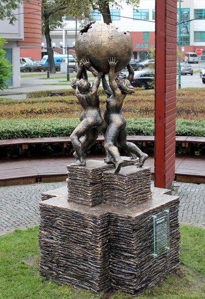 Памятник Википедии в Польше