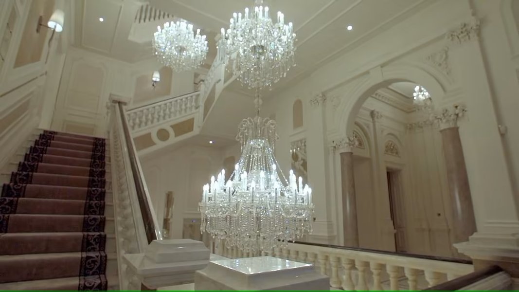 джон кодуэлл, миллиардер, британский миллиардер, самый большой дом лондона