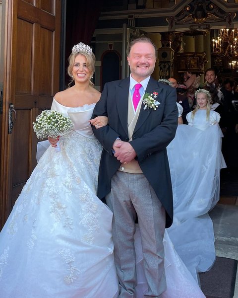 Олександр Шаумбург Ліппе, Махкамов Наваб, піаністка, іранська піаністка, весілля, германію, Бюккебург, німецький князь