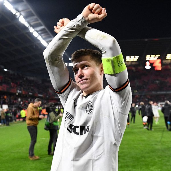 Центрбек Микола Матвієнко