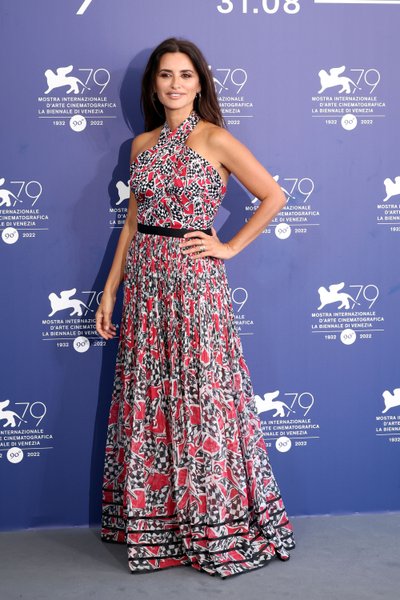 Пенелопа Крус, венеційський кінофестиваль, шанель, плаття від шанель, Chanel