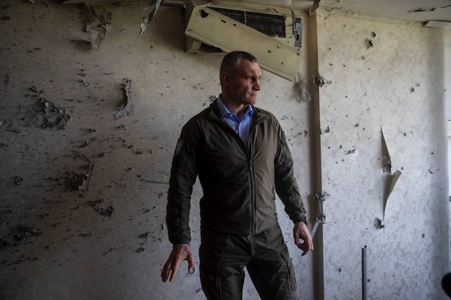 мэр киева, виталий кличко, мэр киева виталий кличко, обстрел киева 8 мая, обстрел киева шахедами, массированный обстрел киева, обломки бпла в киеве