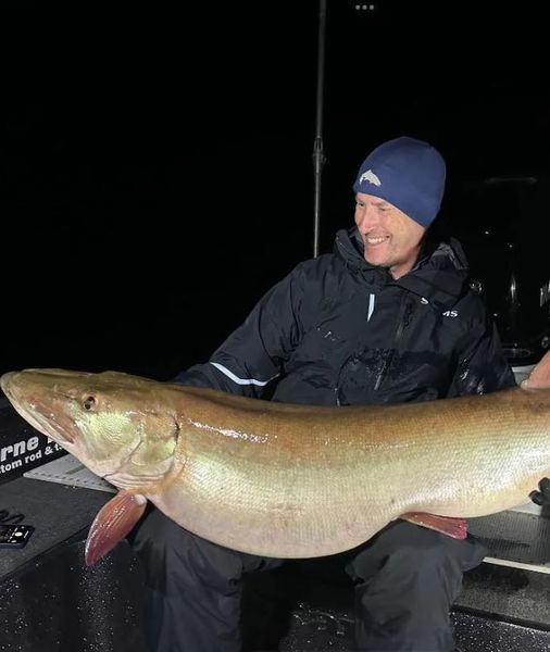 Риба рекордних розмірів, Арт Вестон виловив у Міннесоті мускусну рибу, курйози, США