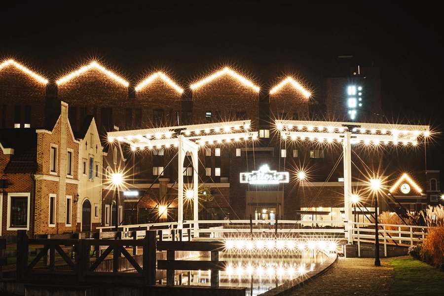 Особливо прекрасне містечко у вечірній час