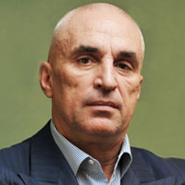 
Александр Ярославский
о взаимоотношениях с командой экс-президента Виктора Януковича в интервью Украинскому футболу
