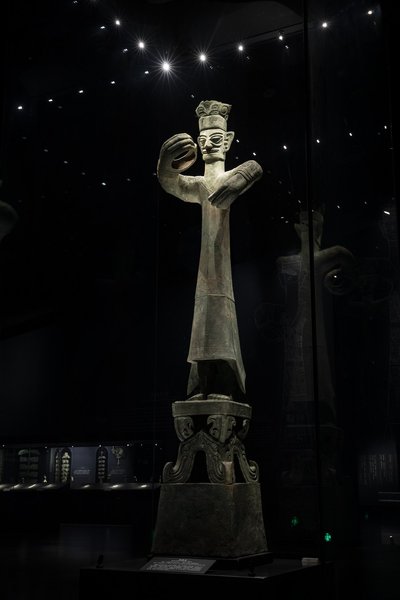 бронзовая статуя, саньсидуй