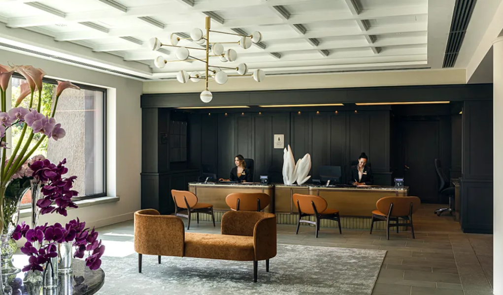 Покинуте село перетворили на курорт Покинуте село перетворили на курорт, курорт, місце відпочинку, мільярдер, сім'я мільярдера, вілла, продаж будинку, нерухомість