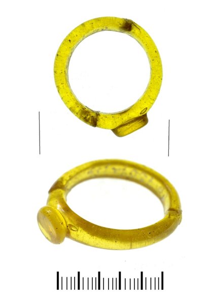 свинець, свинцеве скло, кришталь, скло, виробництво, намистини, перстень, ремісники, прикраса, артефакти, Польща