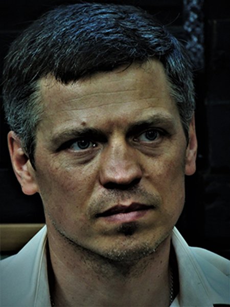 

Фото: Eleonora Trivigno
Сергей Мокренюк: "Один парень написал, что учился по российской программе, параллельно изучая украинскую. Он не гонял в футбол, а сидел над учебниками, чтобы поступить в вуз в Киеве. Теперь он выучится и сделает все, чтобы вернуться в Крым победителем. Такие дети — наше будущее"
