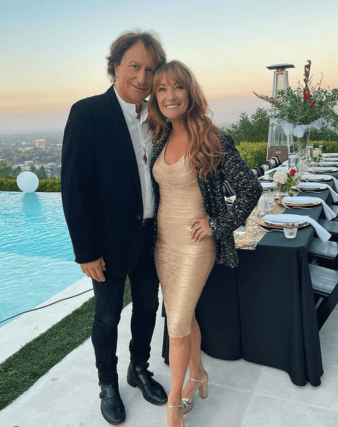 Джон Замбетти, Джейн Сеймур, праздничный стол