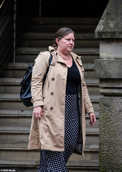 Владелица собаки